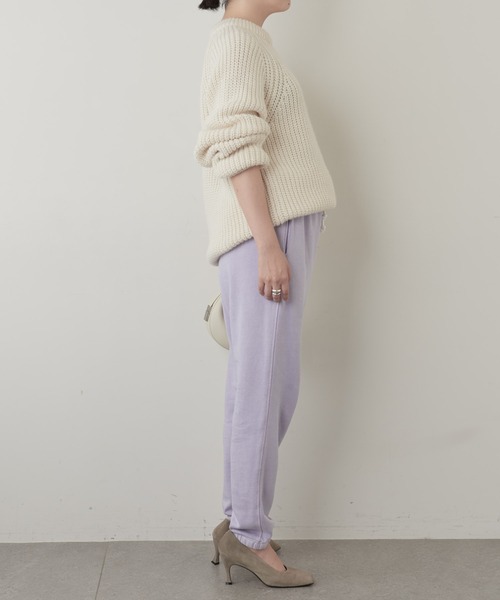 Whim Gazette（ウィムガゼット）の「【StandAlone】ロゴスウェットパンツ（スウェットパンツ・レディース・バイオレット・2）」の16枚目の写真