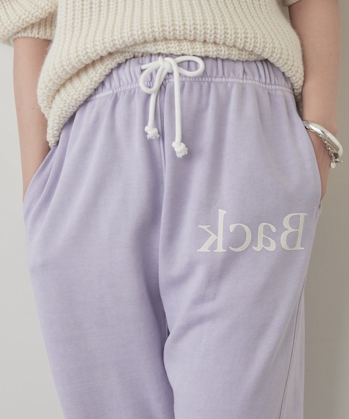 Whim Gazette（ウィムガゼット）の「【StandAlone】ロゴスウェットパンツ（スウェットパンツ・レディース・バイオレット・2）」の14枚目の写真