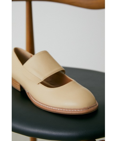 BLACK BY MOUSSY(ブラックバイマウジー)の「round toe shoes(ラウンドトゥシューズ)(その他シューズ・レディース・ベージュ/ブラック・37/38/36)」の22枚目の写真