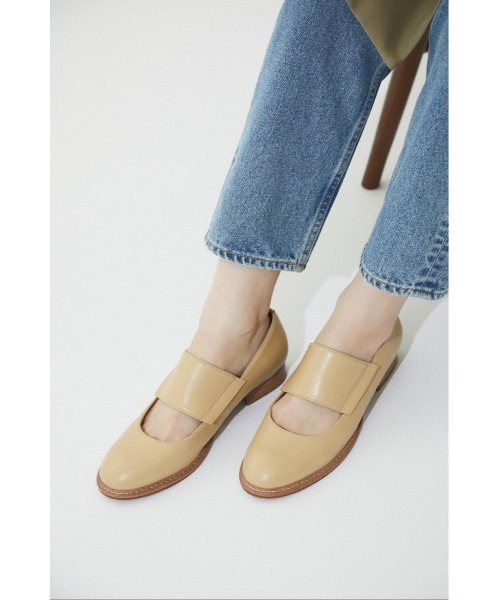 BLACK BY MOUSSY(ブラックバイマウジー)の「round toe shoes(ラウンドトゥシューズ)(その他シューズ・レディース・ベージュ/ブラック・37/38/36)」の20枚目の写真