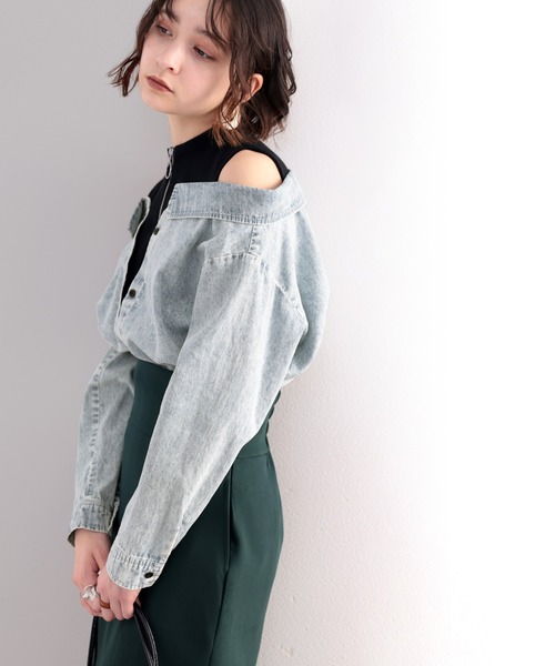 classicalelf（クラシカルエルフ）の「漂う抜け感。インナー×デニムライクドッキングシャツ（シャツ/ブラウス・レディース・ネイビー/ケミカルウォッシュ/ブルー・MEDIUM/LARGE/X-LARGE）」の10枚目の写真