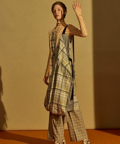 iRENE（アイレネ）の「Fringe Scarf Dress（ワンピース・レディース・レッド/マルチ・36）」の5枚目の写真