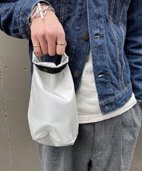 GLOSTER(グロスター)の「【GLOSTER/グロスター】コーデュラリップ ポーチS(ショルダーバッグ・メンズ・ブラック/ライトグレー・FREE)」の15枚目の写真