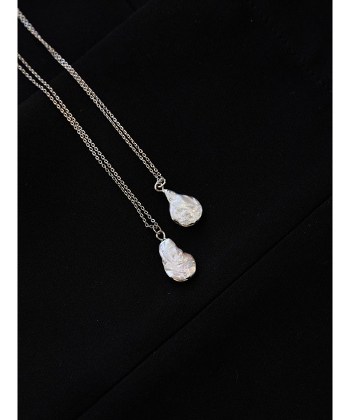 AMERICAN HOLIC（アメリカンホリック）の「【WEB限定】淡水パールネックレス（ネックレス・レディース・シルバー・FREE）」の4枚目の写真