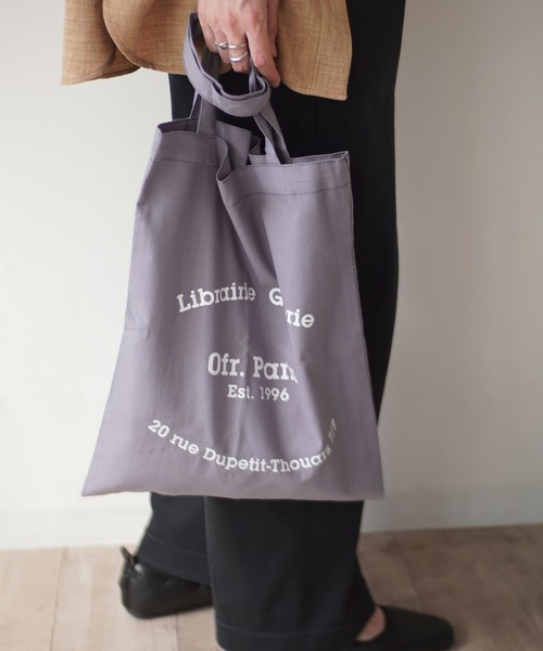 ammy.（エイミードット）の「【 ammy. / エイミードット 】 韓国風 ロゴ トートバッグ（トートバッグ・レディース・ブルー/レッド/ネイビー/グレー/ブラック/イエロー/オレンジ/ダークベージュ/グリーン/パープル/ワインレッド/ホワイト・FREE）」の4枚目の写真