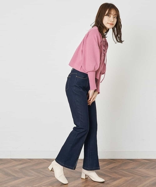 A de a.v.v（アードアー・ヴェ・ヴェ）の「［SET UP対応］レースアップ袖コンシャスニット（ニット/セーター・レディース・ピンク/ブラック/ホワイト・39）」の9枚目の写真