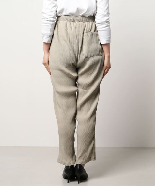 improves（インプローブス）の「ランダムプリーツ ワイド イージーパンツ（その他パンツ・メンズ・ブラック/ベージュ・LARGE/MEDIUM）」の20枚目の写真