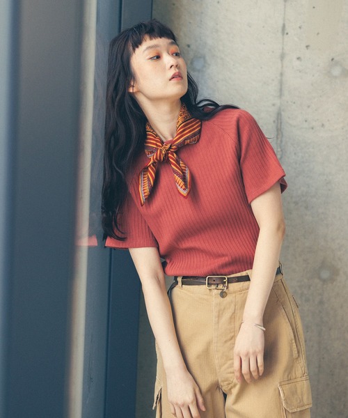 khakito(カーキト)の「ランダムテレコ ラグランTシャツ(Tシャツ/カットソー・レディース・アイボリー/レッド/チャコール・FREE)」の11枚目の写真