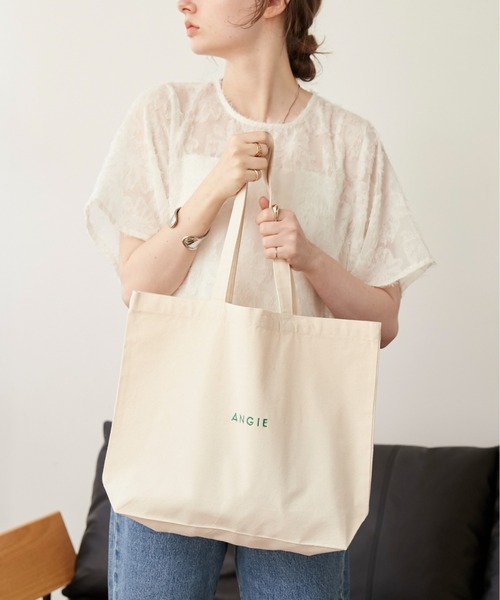 ANGIE（アンジー）の「ANGIEロゴトートバック（トートバッグ・レディース・ホワイト×レッド/ホワイト×ブルー/ホワイト×グリーン/ホワイト×ブラック/レッド系その他/ブルー系その他/グリーン系その他/ブラック系その他・FREE）」の6枚目の写真