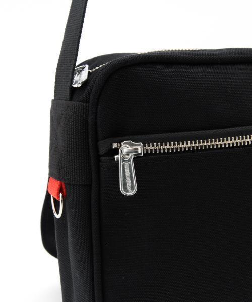 fennica(フェニカ)の「marimekko / magneettilaukkuショルダーバッグ(ショルダーバッグ・レディース・ブラック/ブルー系その他・ONE SIZE)」の21枚目の写真