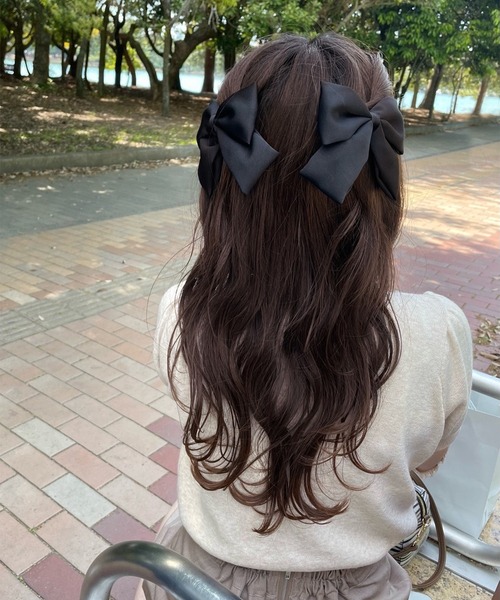 one after another NICE CLAUP（ワンアフターアナザーナイスクラップ）の「ミニリボンバレッタ2個セット（バレッタ/ヘアクリップ・レディース・ブラック/ライトベージュ・FREE）」の2枚目の写真