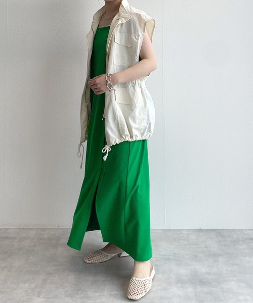 w closet（ダブルクローゼット）の「スリット入りロングキャミワンピース（ワンピース・レディース・アイボリー/ブラウン/グリーン/ブラック・FREE）」の22枚目の写真