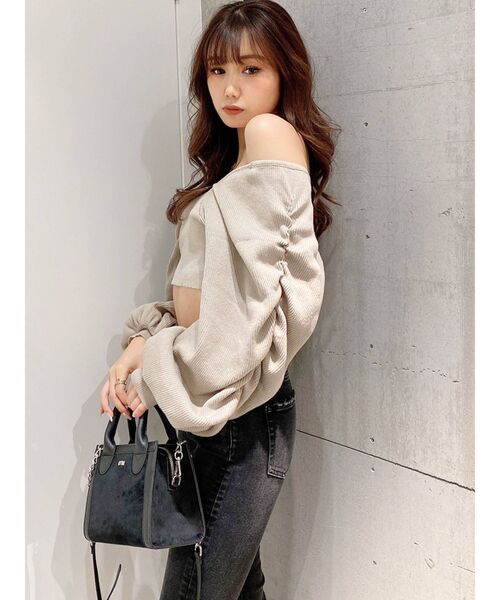 GYDA(ジェイダ)の「オフショルLOOSEスリーブ ニットトップス(ニット/セーター・レディース・ブラック/ベージュ/ピンク・FREE)」の9枚目の写真