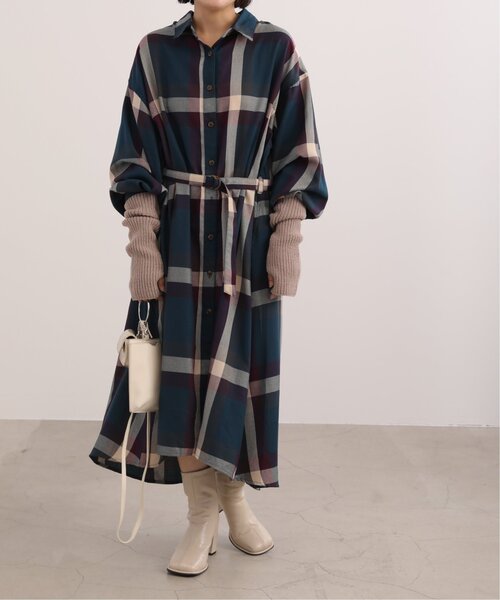 frames RAY CASSIN（フレームスレイカズン）の「ビッグチェック　ベルト付きワンピース（シャツワンピース・レディース・グリーン系/パープル系/ブルー系・FREE）」の18枚目の写真