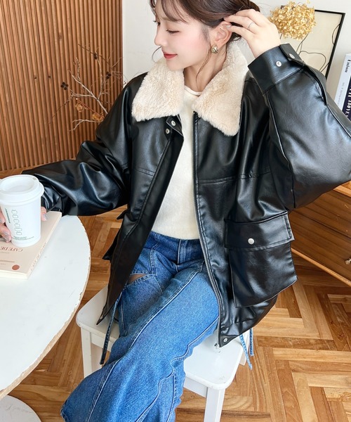 取外し可能ファーティペット付きヴィンテージライクマットフェイクレザーブルゾン 取外し可能ファーティペット付きヴィンテージライクマット
