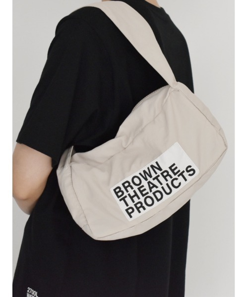 THEATRE PRODUCTS(シアタープロダクツ)の「STICKER LABEL SQUALEBAG/ステッカーラベルスクエアバッグ(ハンドバッグ・レディース・ブラック/アイボリー・FREE)」の4枚目の写真