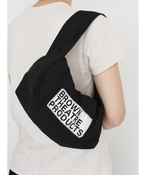 THEATRE PRODUCTS(シアタープロダクツ)の「STICKER LABEL SQUALEBAG/ステッカーラベルスクエアバッグ(ハンドバッグ・レディース・ブラック/アイボリー・FREE)」の13枚目の写真