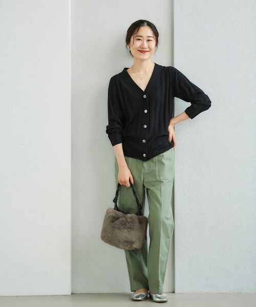 le.coeur blanc（ルクールブラン）の「ツイストハンドルファー2WAYバッグ（ショルダーバッグ・レディース・ベージュ/グレイッシュベージュ・FREE）」の4枚目の写真