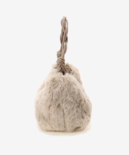 le.coeur blanc（ルクールブラン）の「ツイストハンドルファー2WAYバッグ（ショルダーバッグ・レディース・ベージュ/グレイッシュベージュ・FREE）」の18枚目の写真