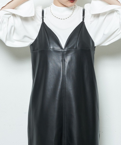Solace(ソレイス)の「レザーレディキャミワンピース(ワンピース・レディース・ブラック・L/M)」の4枚目の写真