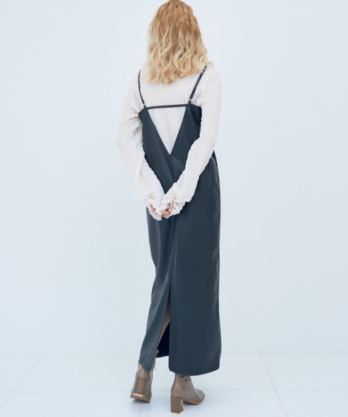 Solace(ソレイス)の「レザーレディキャミワンピース(ワンピース・レディース・ブラック・L/M)」の11枚目の写真
