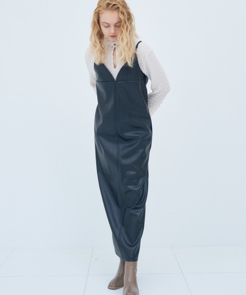 Solace(ソレイス)の「レザーレディキャミワンピース(ワンピース・レディース・ブラック・L/M)」の9枚目の写真