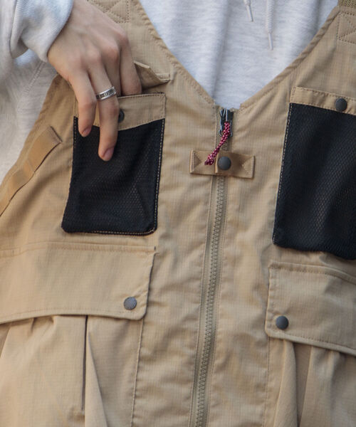 NANGA(ナンガ)の「【NANGA/ナンガ】TAKIBI RIP STOPFIELD VEST リップストップ ベスト(ベスト・メンズ・ブラック/キャメル・M)」の16枚目の写真