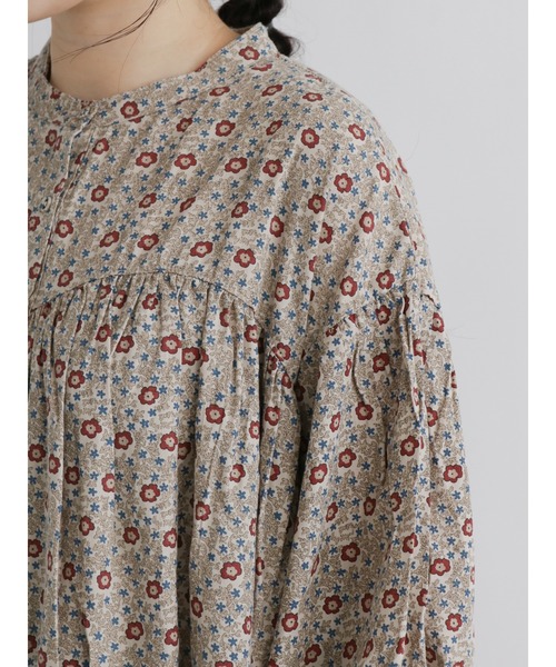 Samansa Mos2（サマンサ モスモス）の「スタンドネック切替ワンピース（ワンピース・レディース・イエロー/オレンジ/チャコール/キナリ・ﾌﾘ-）」の8枚目の写真