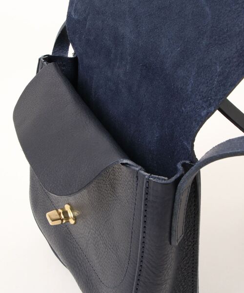 MIMI BERRY（ミミベリー）の「MIMI BERRY | ショルダーバッグ FRANCIS GRAINY WOMEN（ショルダーバッグ・レディース・ブルー系その他7/レッド系その他・FREE）」の5枚目の写真