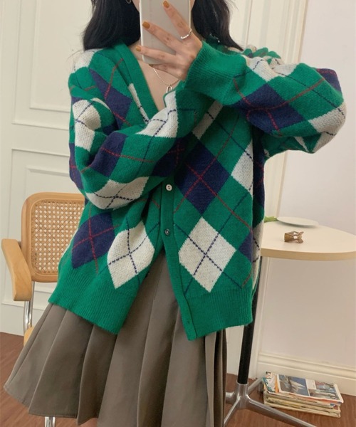 Auntie Rosa（アンティローザ）の「アーガイル柄ニットカーディガン（カーディガン/ボレロ・レディース・ブラック/ブラウン/ピンク/グリーン・FREE）」の5枚目の写真