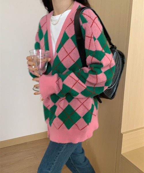 Auntie Rosa（アンティローザ）の「アーガイル柄ニットカーディガン（カーディガン/ボレロ・レディース・ブラック/ブラウン/ピンク/グリーン・FREE）」の11枚目の写真