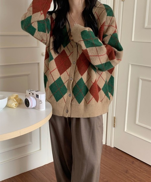 Auntie Rosa（アンティローザ）の「アーガイル柄ニットカーディガン（カーディガン/ボレロ・レディース・ブラック/ブラウン/ピンク/グリーン・FREE）」の16枚目の写真