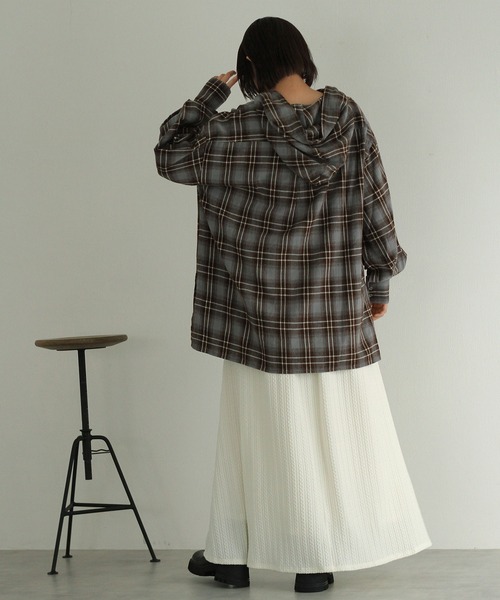 Crisp（クリスプ）の「チェックフーディーシャツ（シャツ/ブラウス・レディース・グレー/ベージュ・FREE）」の16枚目の写真