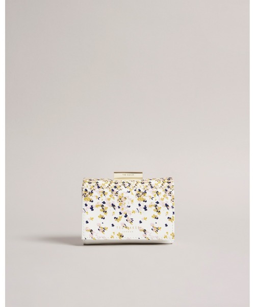 Ted Baker(テッドベーカー)の「RHUBY フラワープリント バブルパース(がま口タイプ/三つ折りサイフ)(財布・レディース・ナチュラル・O/S)」の1枚目の写真