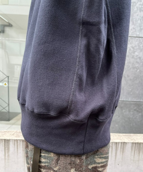 Champion(チャンピオン)の「【Champion/チャンピオン】REVERSE WEAVE クルーネックスウェットシャツ(スウェット・メンズ・アイボリー/ブラック/レッド・XX-LARGE/X-LARGE)」の6枚目の写真