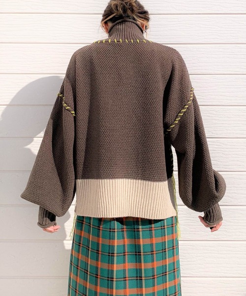 Q(キュー)の「ハンドステッチニット(ニット/セーター・レディース・ターコイズブルー/ブラウン・MEDIUM)」の5枚目の写真