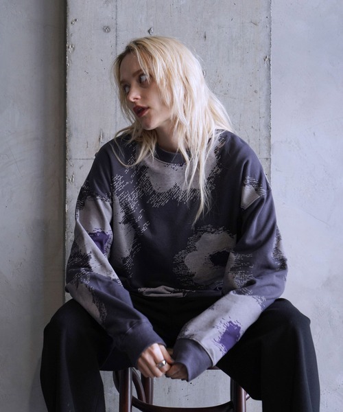 JUNRED（ジュンレッド）の「インクフラワーBIGスウェット（スウェット・メンズ・ブラック/チャコールグレー・S/M/L）」の6枚目の写真