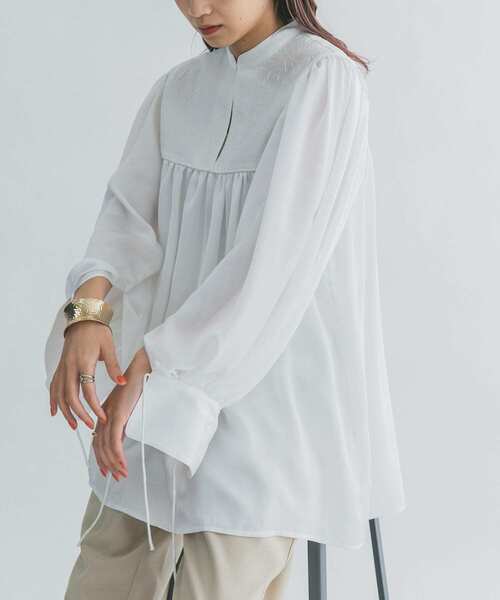 KBF - 新品♡KBF＊ボリュームスリーブシャツ ホワイト クーポン】【セール 30%OFF】ボリュームスリーブマントブラウス