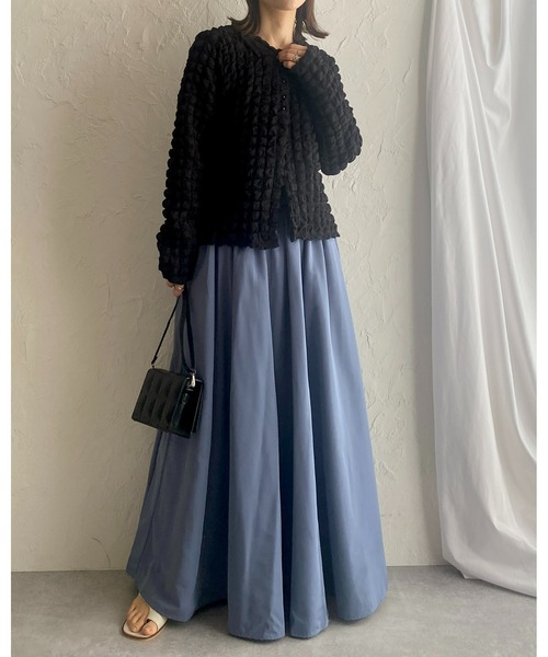 She's Closet(シーズクローゼット)の「タフタAラインボリュームフレアロングスカート(スカート・レディース・ブルー/ブラック/オリーブ/アイボリー/マスタード/テラコッタ・FREE)」の7枚目の写真