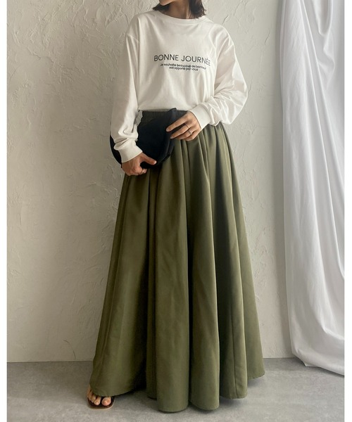 She's Closet(シーズクローゼット)の「タフタAラインボリュームフレアロングスカート(スカート・レディース・ブルー/ブラック/オリーブ/アイボリー/マスタード/テラコッタ・FREE)」の20枚目の写真