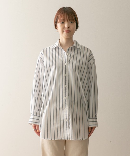 URBAN RESEARCH DOORS（アーバンリサーチドアーズ）の「C/RENUレギュラーカラーシャツ（Tシャツ/カットソー・レディース・オフホワイト/ブルー/ブルー系その他・MEDIUM）」の17枚目の写真