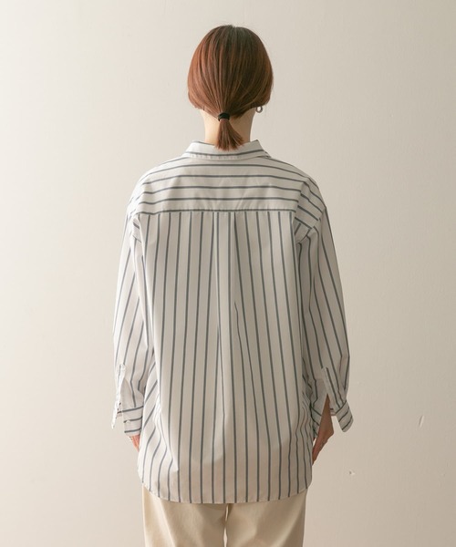 URBAN RESEARCH DOORS（アーバンリサーチドアーズ）の「C/RENUレギュラーカラーシャツ（Tシャツ/カットソー・レディース・オフホワイト/ブルー/ブルー系その他・MEDIUM）」の19枚目の写真