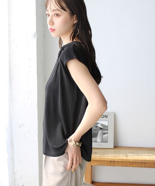 GeeRA(ジーラ)の「カットワークランダムリブフレンチスリーブTシャツ(Tシャツ/カットソー・レディース・ブラック/ベージュ/ミント・MEDIUM/LARGE)」の6枚目の写真