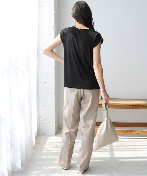 GeeRA(ジーラ)の「カットワークランダムリブフレンチスリーブTシャツ(Tシャツ/カットソー・レディース・ブラック/ベージュ/ミント・MEDIUM/LARGE)」の9枚目の写真