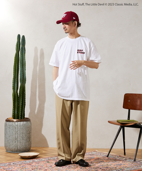 JOURNAL STANDARD relume(ジャーナルスタンダード レリューム)の「【HOT STUFF × relume】別注 ロゴTシャツ(Tシャツ/カットソー・メンズ・ブラック/ホワイト/ホワイト系その他/ブラック系その他/ライトグレー・MEDIUM/LARGE)」の8枚目の写真