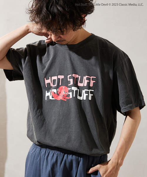 JOURNAL STANDARD relume(ジャーナルスタンダード レリューム)の「【HOT STUFF × relume】別注 ロゴTシャツ(Tシャツ/カットソー・メンズ・ブラック/ホワイト/ホワイト系その他/ブラック系その他/ライトグレー・MEDIUM/LARGE)」の11枚目の写真
