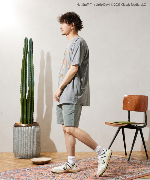 JOURNAL STANDARD relume(ジャーナルスタンダード レリューム)の「【HOT STUFF × relume】別注 ロゴTシャツ(Tシャツ/カットソー・メンズ・ブラック/ホワイト/ホワイト系その他/ブラック系その他/ライトグレー・MEDIUM/LARGE)」の16枚目の写真