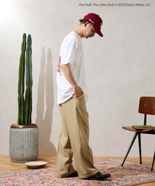 JOURNAL STANDARD relume(ジャーナルスタンダード レリューム)の「【HOT STUFF × relume】別注 ロゴTシャツ(Tシャツ/カットソー・メンズ・ブラック/ホワイト/ホワイト系その他/ブラック系その他/ライトグレー・MEDIUM/LARGE)」の19枚目の写真