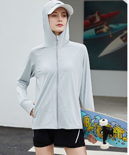 Coo+i（クーイ）の「指穴付き接触冷感uvカットパーカー（パーカー・レディース・ミント/ブルー/ホワイト/ピンク/ラベンダー/グレー・L/XL/M/L）」の2枚目の写真