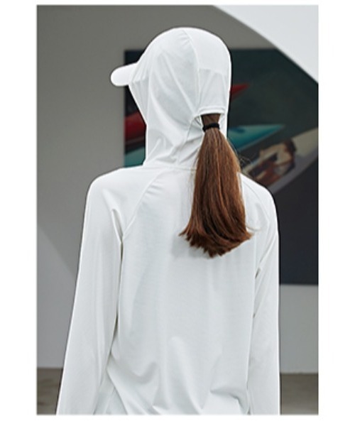 Coo+i（クーイ）の「指穴付き接触冷感uvカットパーカー（パーカー・レディース・ミント/ブルー/ホワイト/ピンク/ラベンダー/グレー・L/XL/M/L）」の18枚目の写真